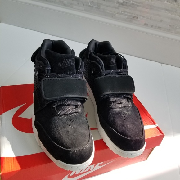 New NIKE Air TR. V. Cruz Sneakers - Picture 6 of 7